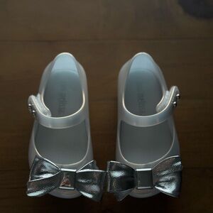 Mini Melissa Silver Bow Mary Jane Shoes